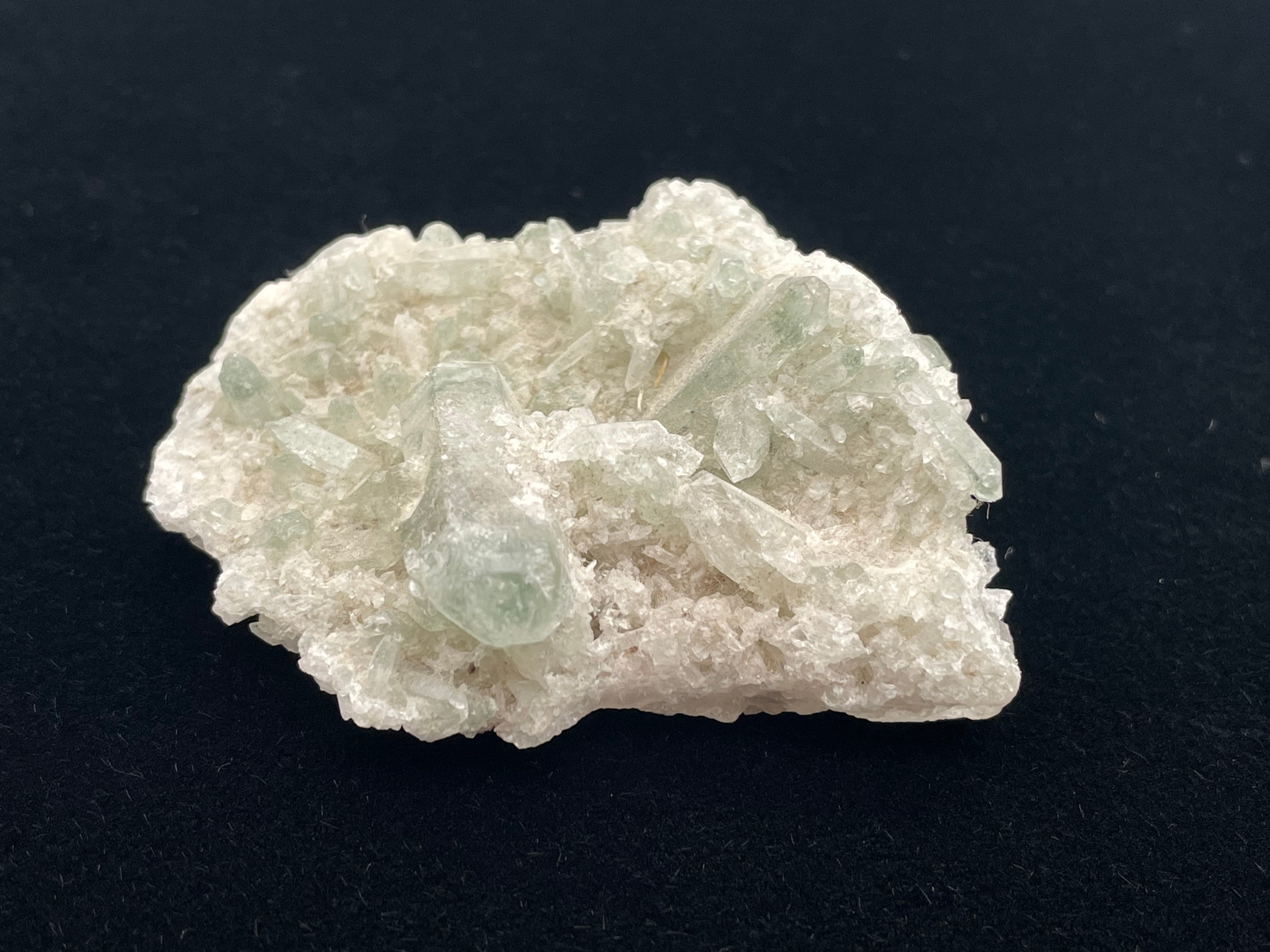 ファントム✨ 苺水晶 ストロベリー クォーツ ファイヤー ラフストーン