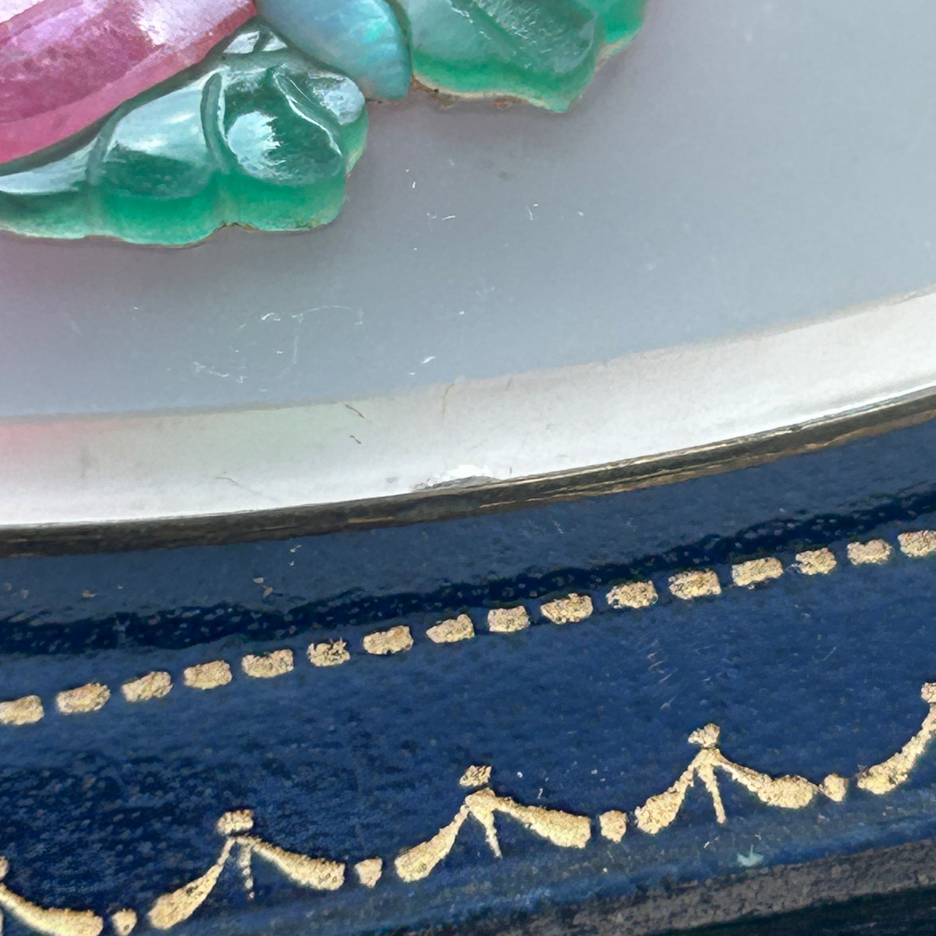 アンティーク　フロスト水晶に蝶の帯留め　難あり現状