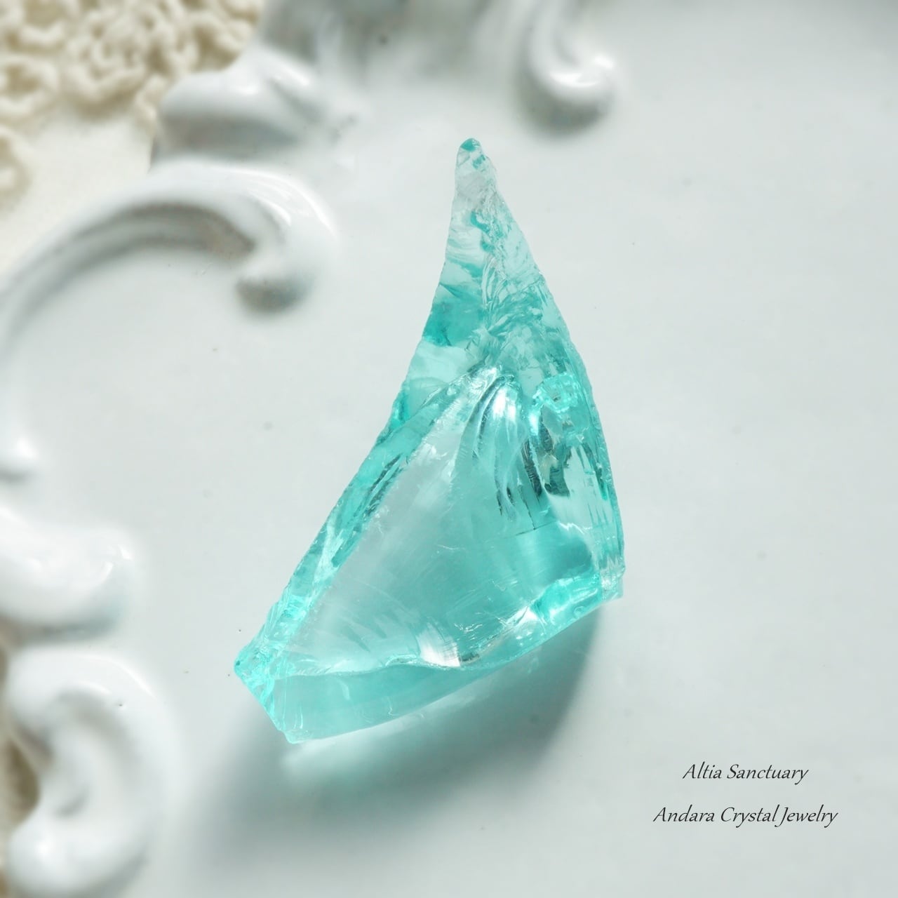 シエラネバダ産アンダラクリスタル スフィア マルチカラー（グリーン