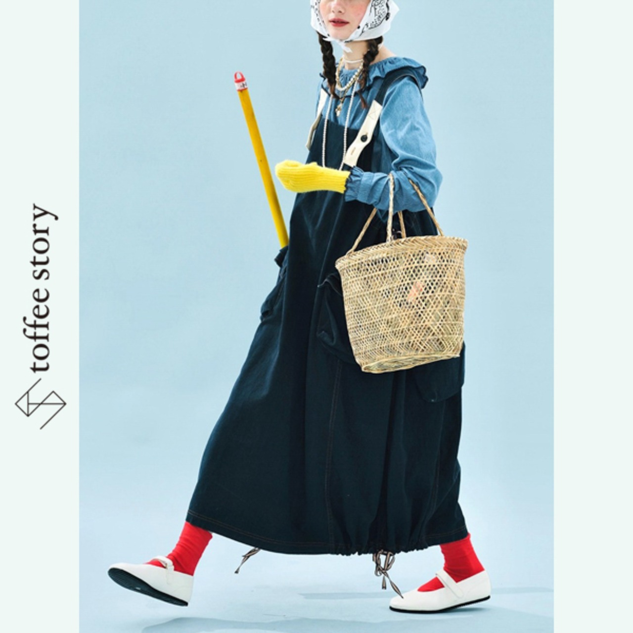 大きなポケット付きサスペンダーワンピ 《i0776》