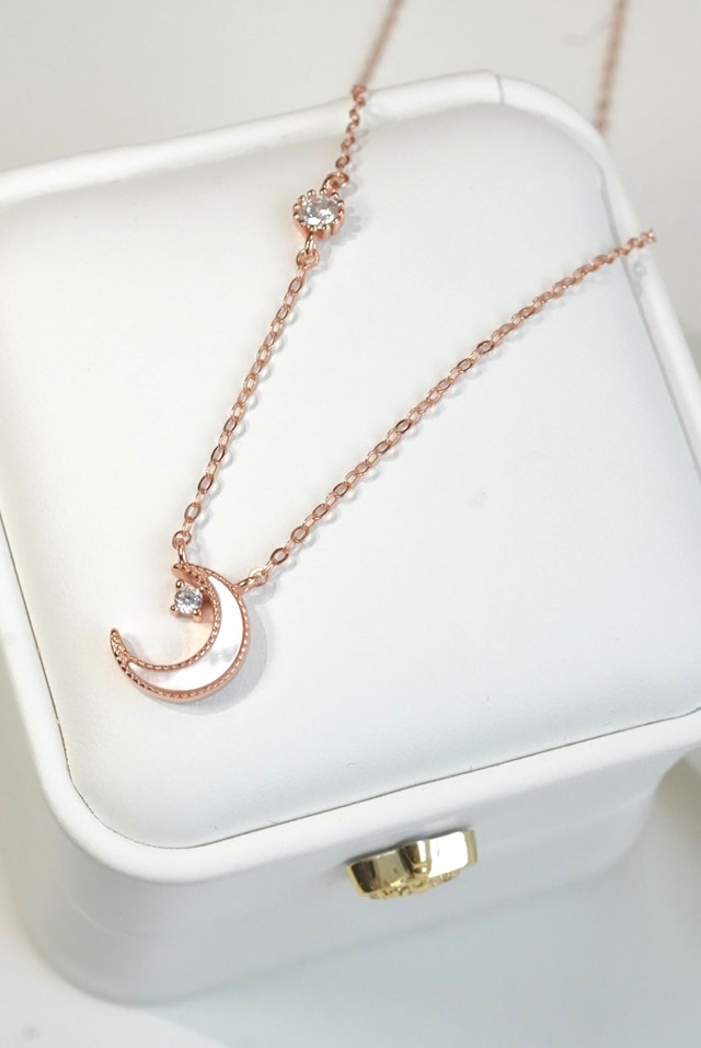 necklace twinkle moon