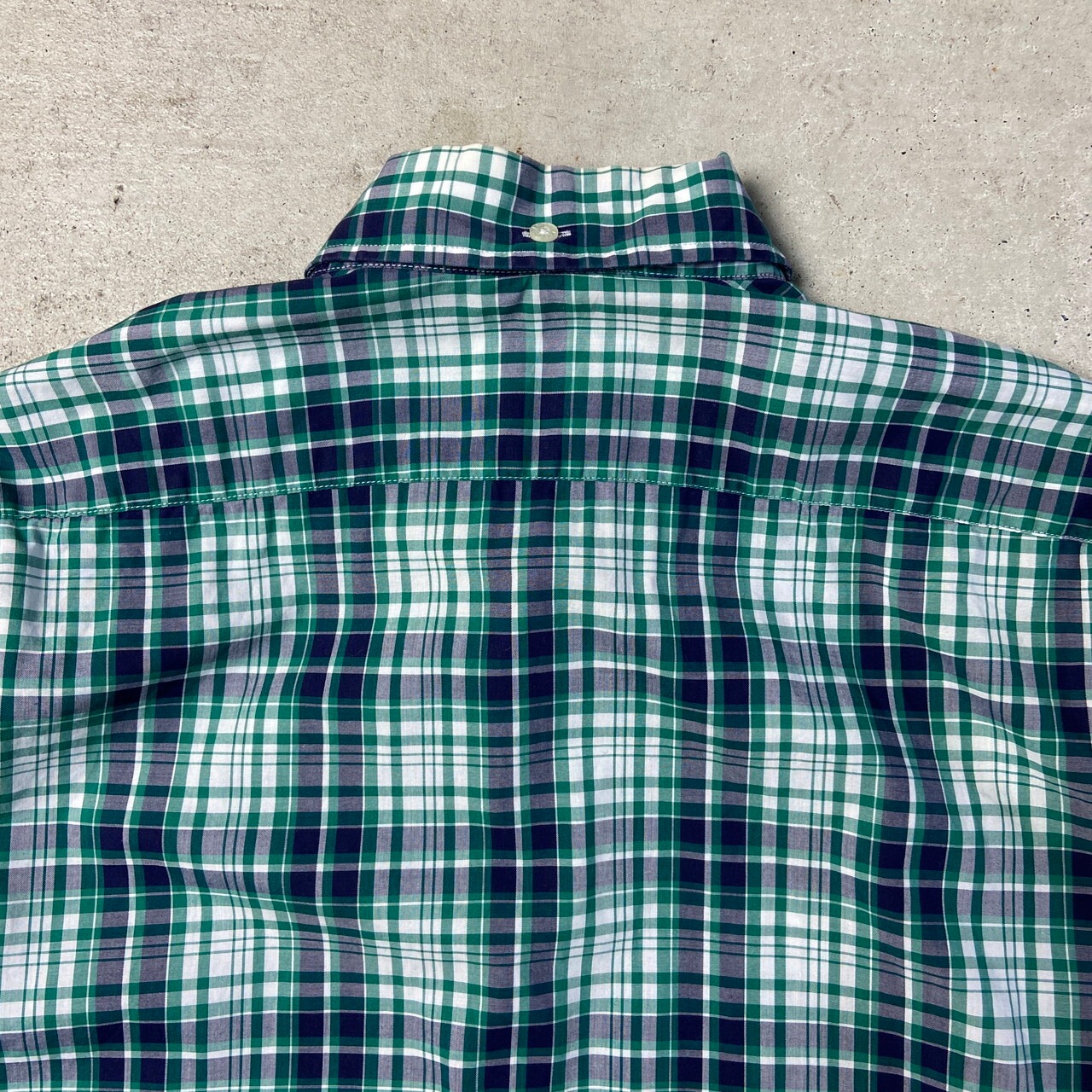 LACOSTE ラコステ 長袖 チェックシャツ メンズM相当 古着 ボタンダウンシャツ グリーン ネイビー 緑色 紺色 長袖シャツ CS2312-AL1 SS2401-50 公式 古着通販サイト