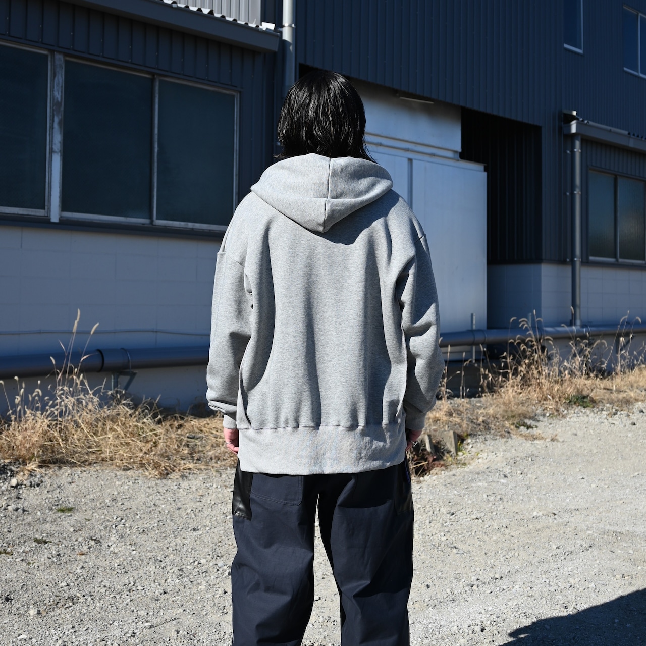 UNTRACE / 173(ジップフーディー)