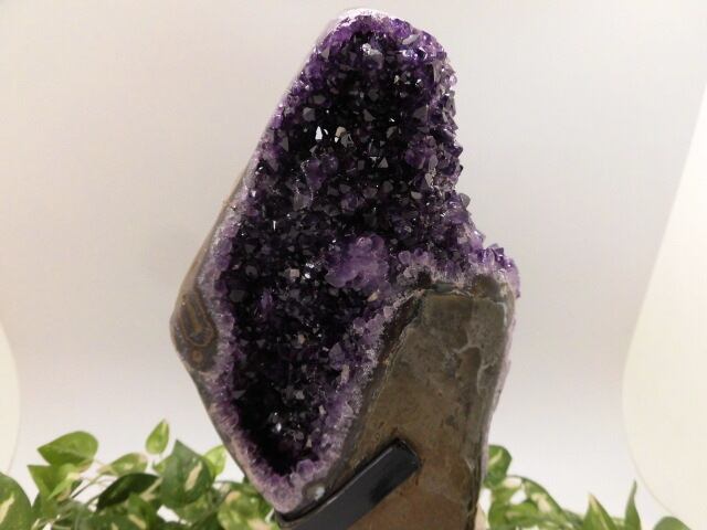 【送料無料】【高品質】 ウルグアイ産アメジスト no.1