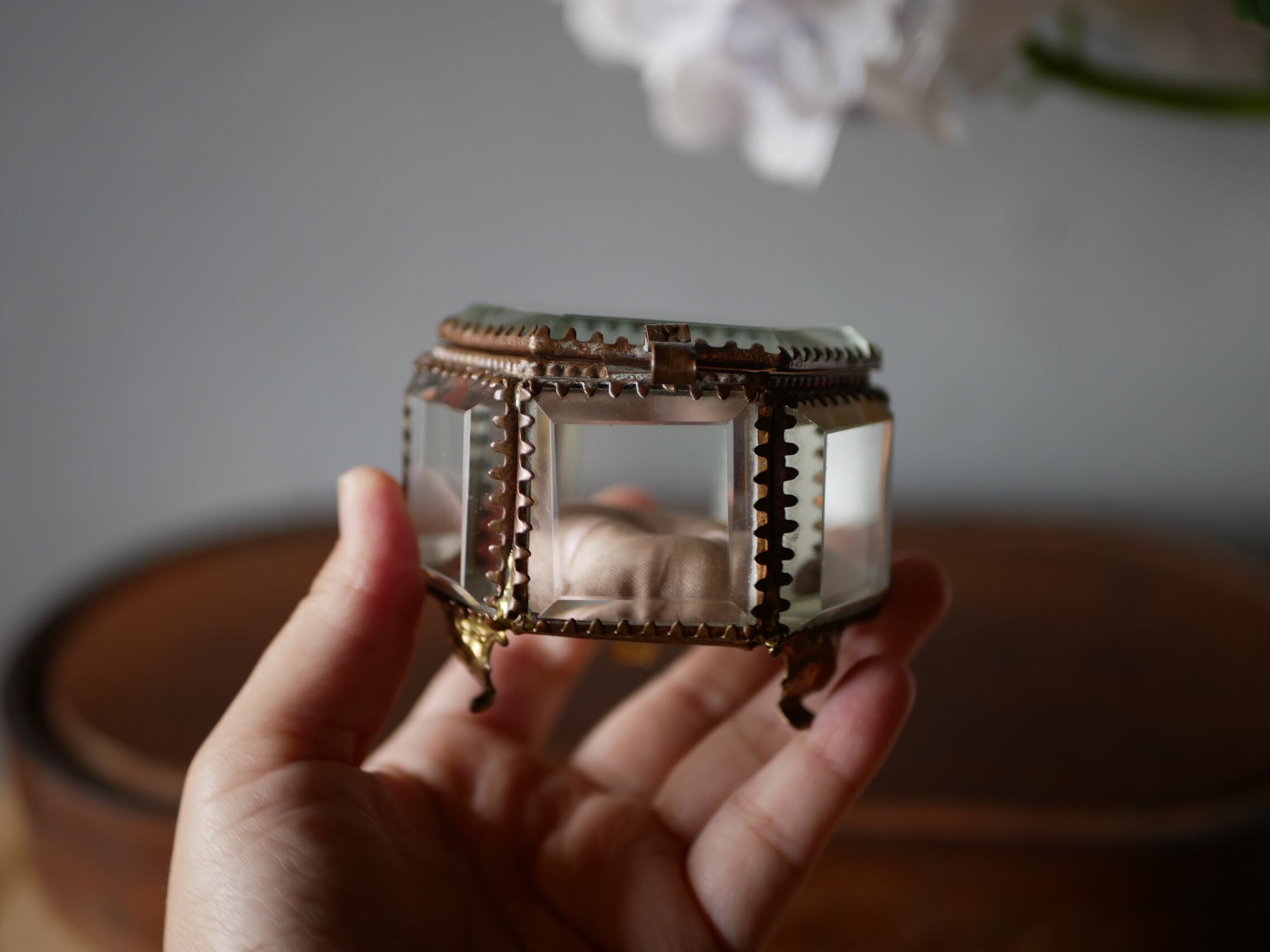 六角形 パールピンク オルモルガラス ジュエリーボックス フランス