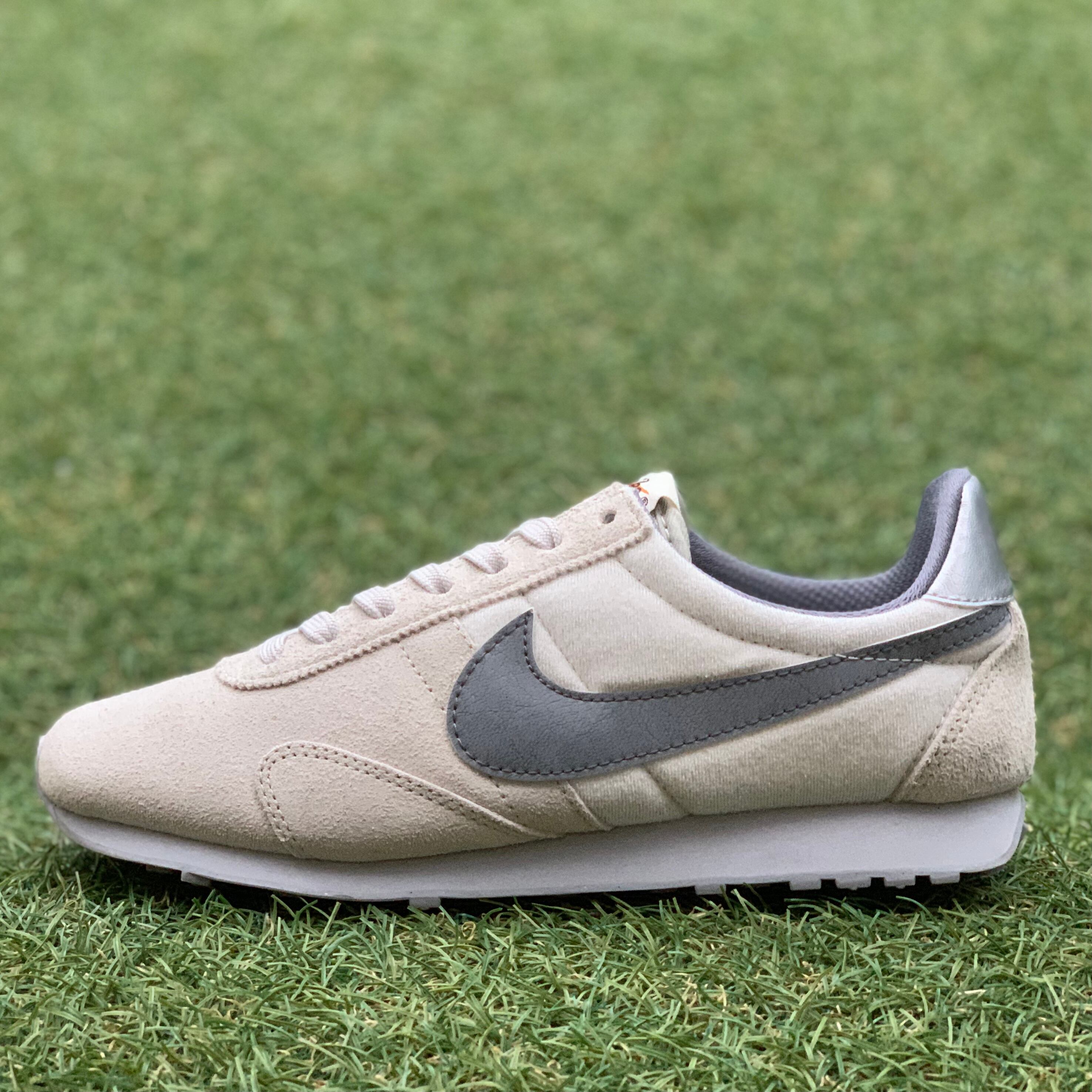 NIKE PRE MONTREAL RCR VNTG ナイキ プリモントリオールレーサーヴィンテージ F523