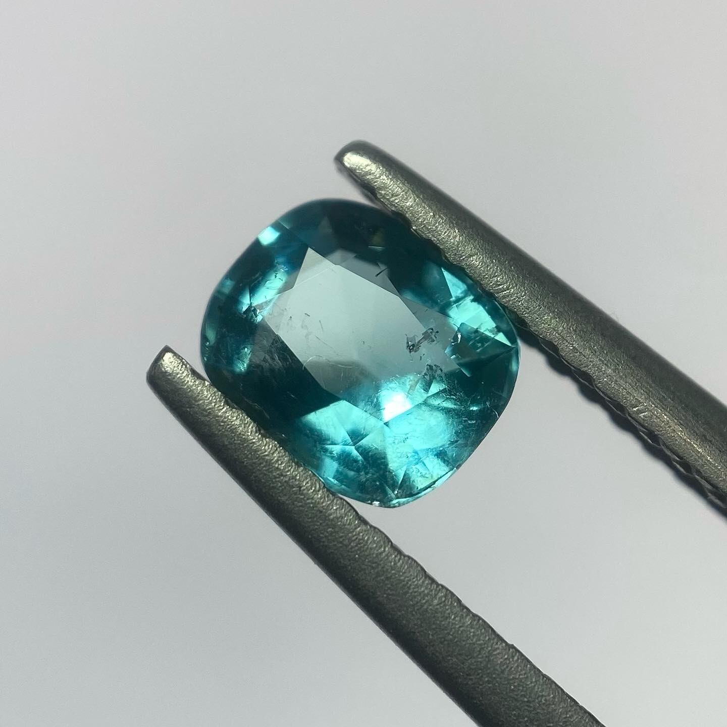 ちょっと潜った海の色 ラグーンカラートルマリン3