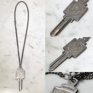 vintage c1981 silver key pendant necklace " Charles & Diana "