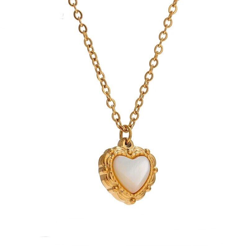 金アレ対応 White heart necklace (0364)