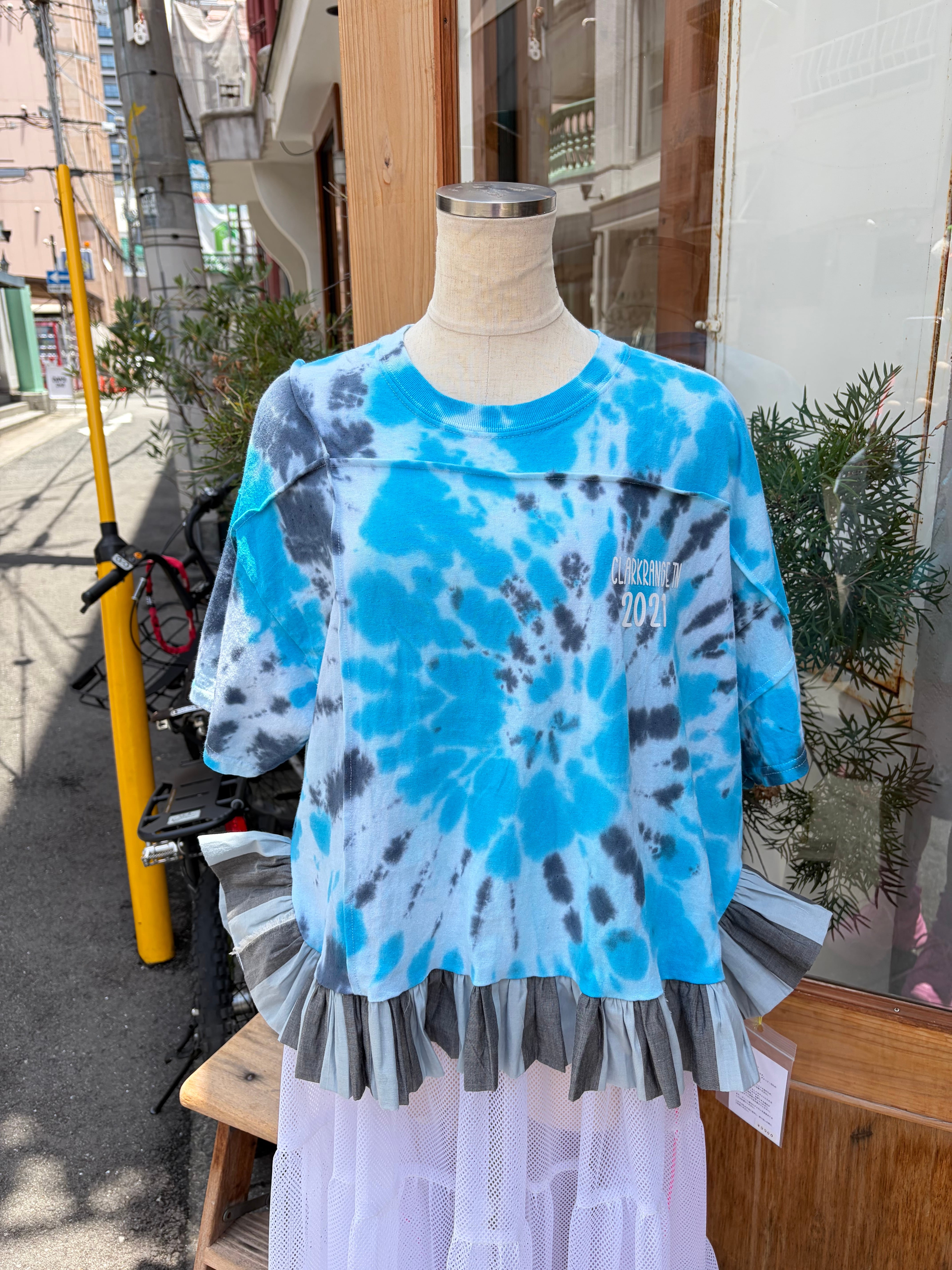 【6/21(日)18:00-6/24(水)12:00まで限定❣️】oicarorocin / remake Tee(ブルータイダイ)