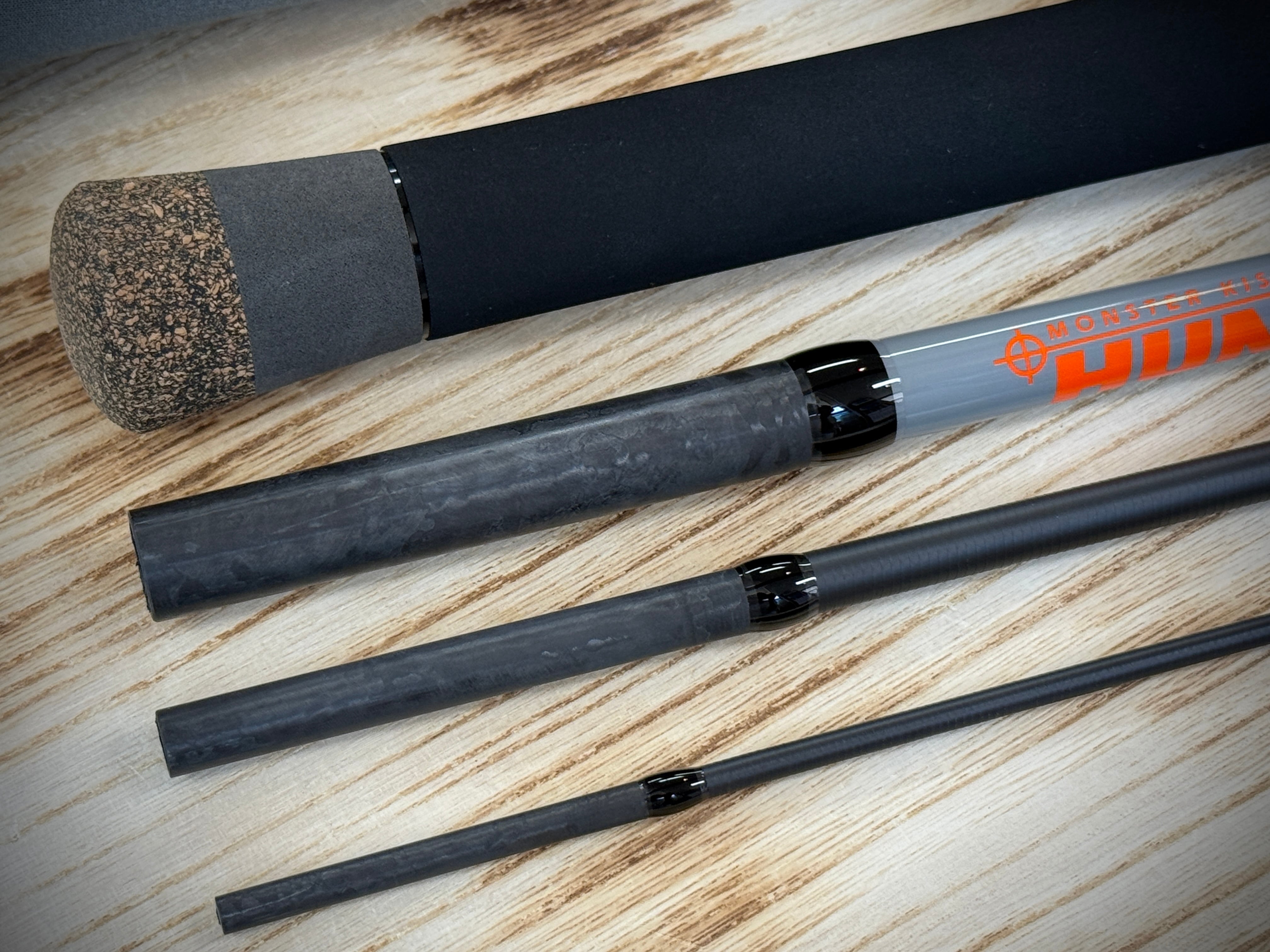 Monster Kiss HUNTERS HT-6X “Explorer”【2026年NEWモデル】 | Fishing