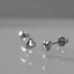 ハート ミニピアス サージカルステンレス SUS304