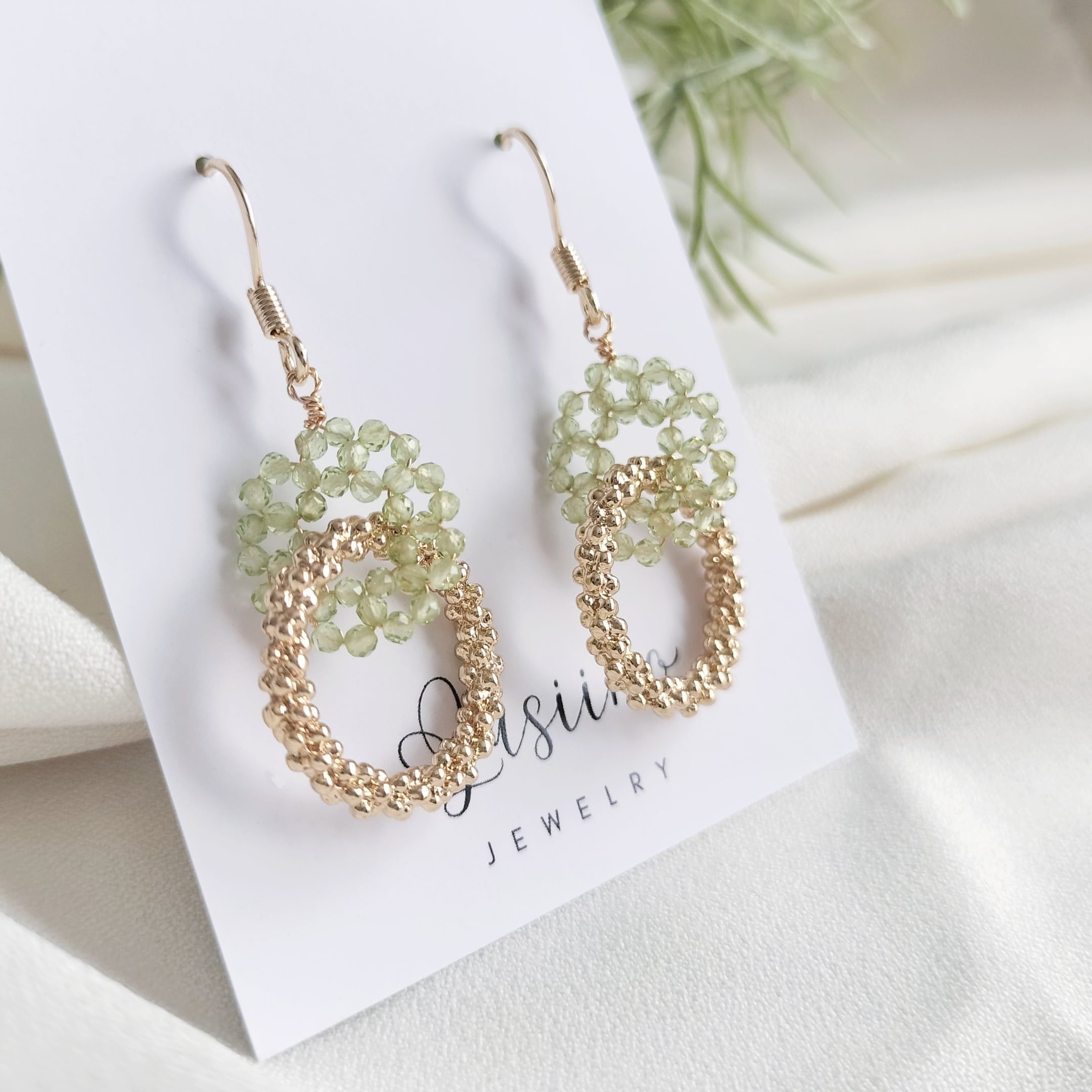 14Kgf天然石 レースのパールとオパールのキラメキとチェーンの揺らぎ