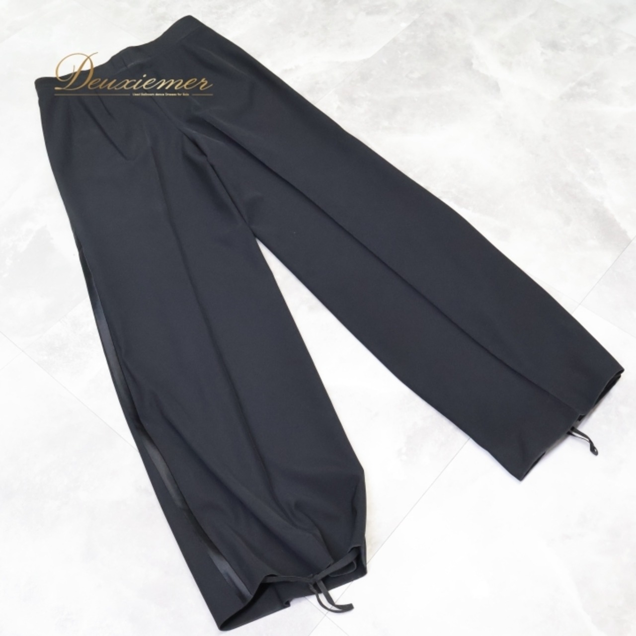 社交ダンス 衣装 Hasebe ハセベ スラックス ズボン パンツ 黒 ダンス パーティ 発表会 メンズ 男性 黒 ライン ラテン ジャズ ブラック系 ダンス衣装 フォーマル ウェア スタイリッシュ シンプル おしゃれ 大人用 パンツスタイル 演出 コンサート ステージ 衣装 ブラックパンツ