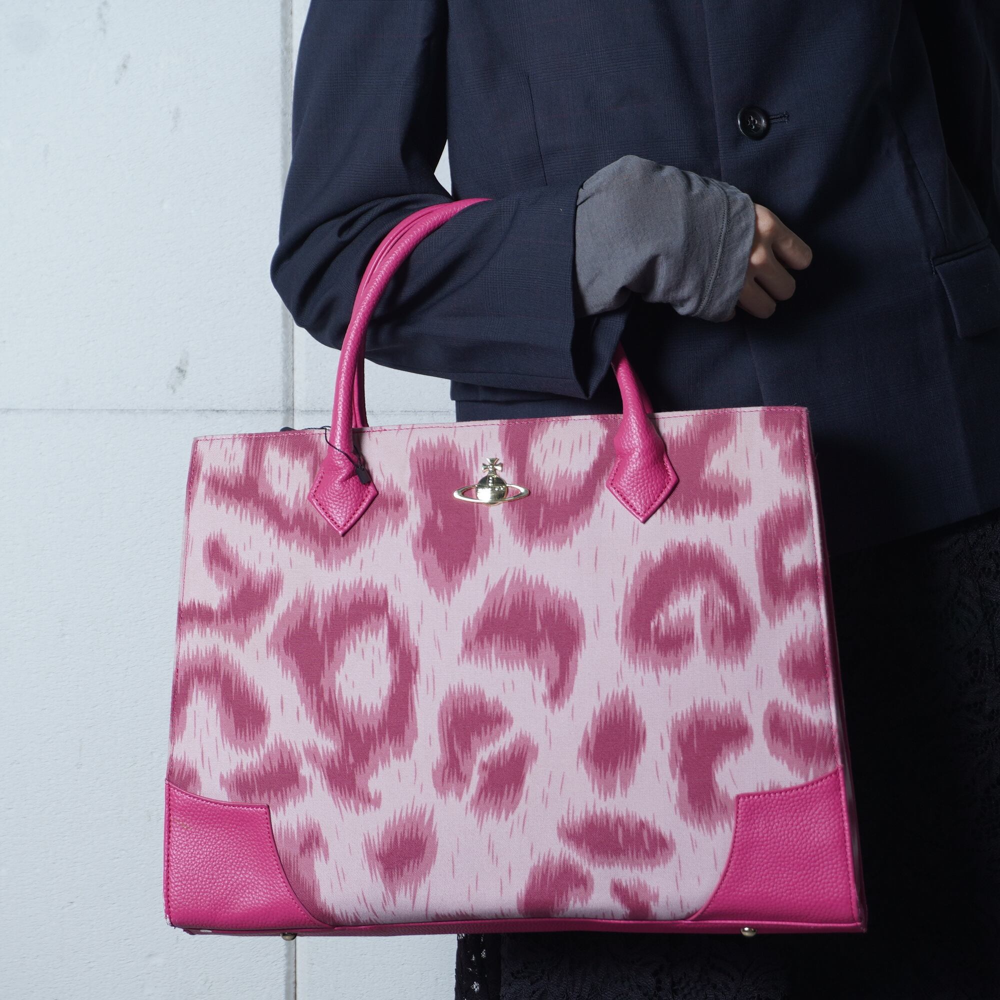 廃盤品❤️Vivienne Westwood ピンクのレオパードバッグ❤️ 【公式