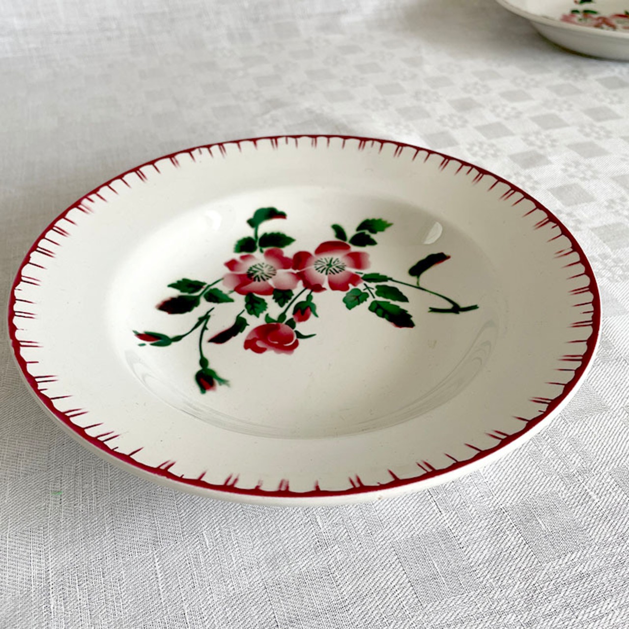 スープ皿　サルグミンヌ　Sarreguemines 赤い花ステンシル EPERNAYパターン 19twd32