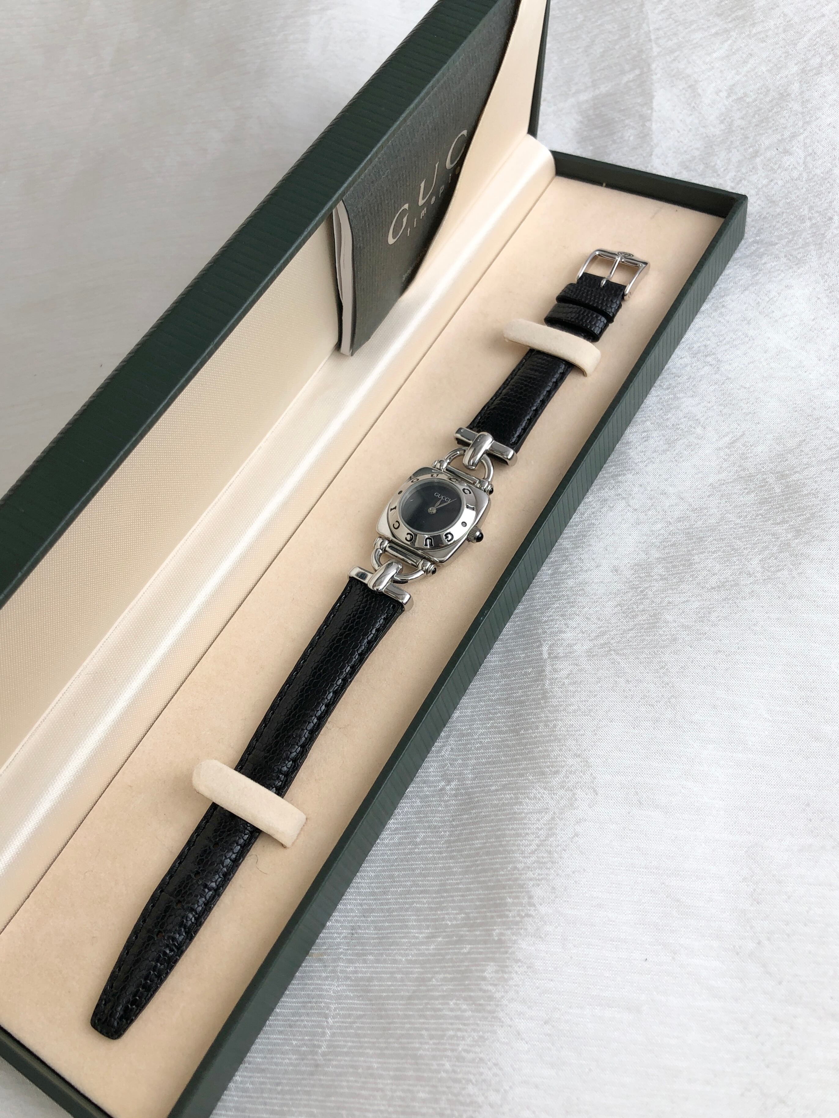 GUCCI グッチ 腕時計 シルバー ステンレススチール レザー 6300L