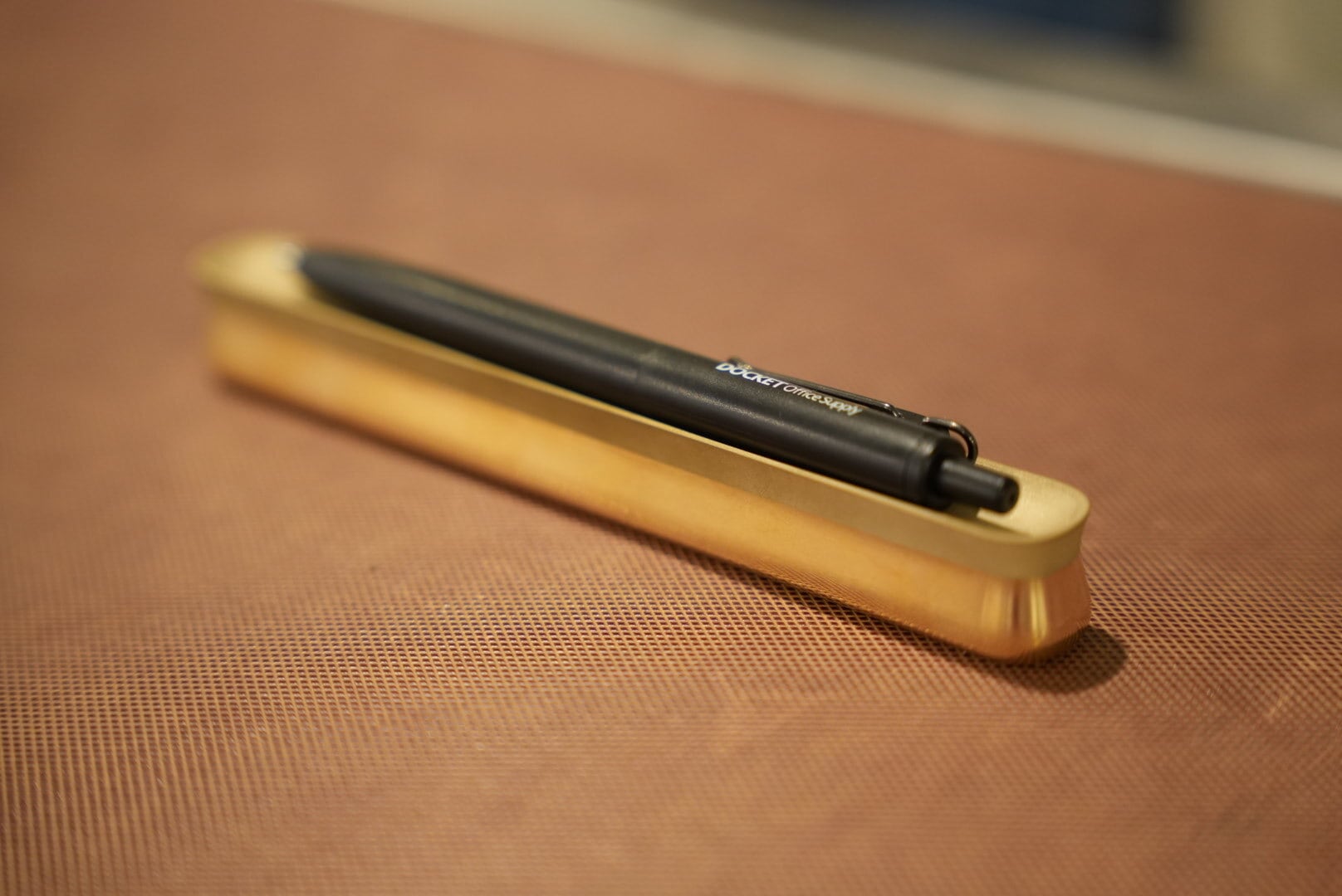 ペーパーウェイト「Kinchaku」 | docketstore