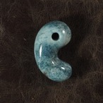 糸魚川翡翠 青翡翠 まがたま 勾玉  12.4g Blue Jadeite Magatama