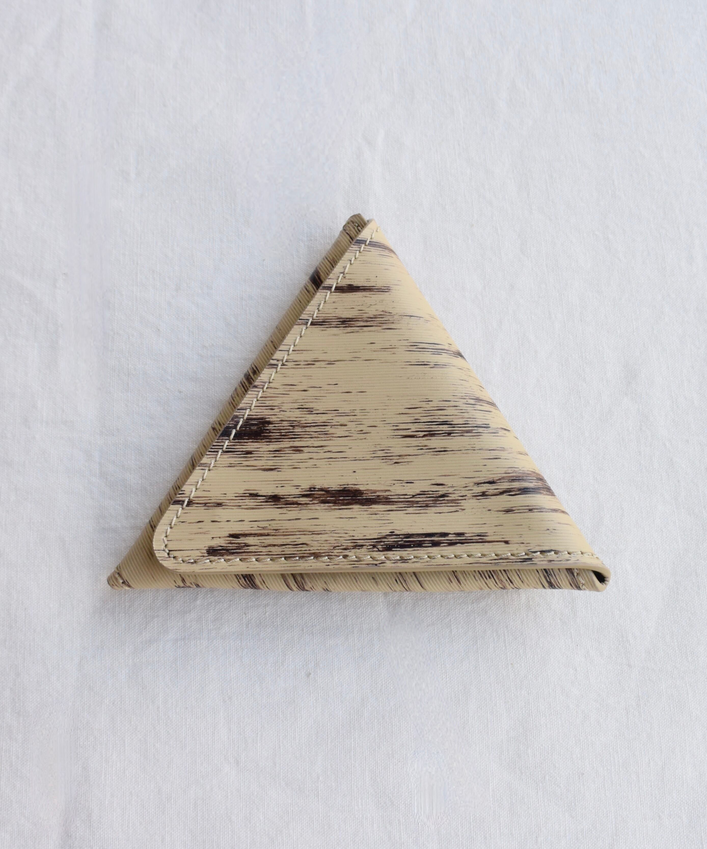 beta post/B02WCO-26 triangle coin case(banboo beige)
