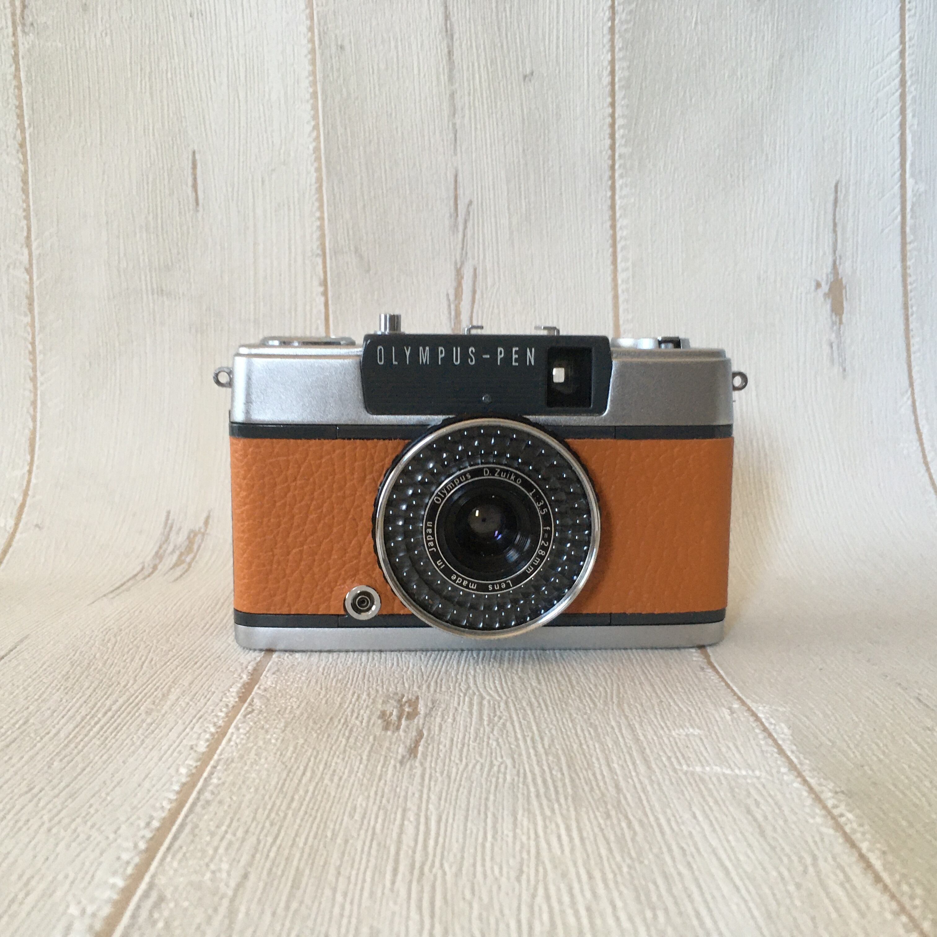 Olympus PEN EE-2 <マリゴールド>