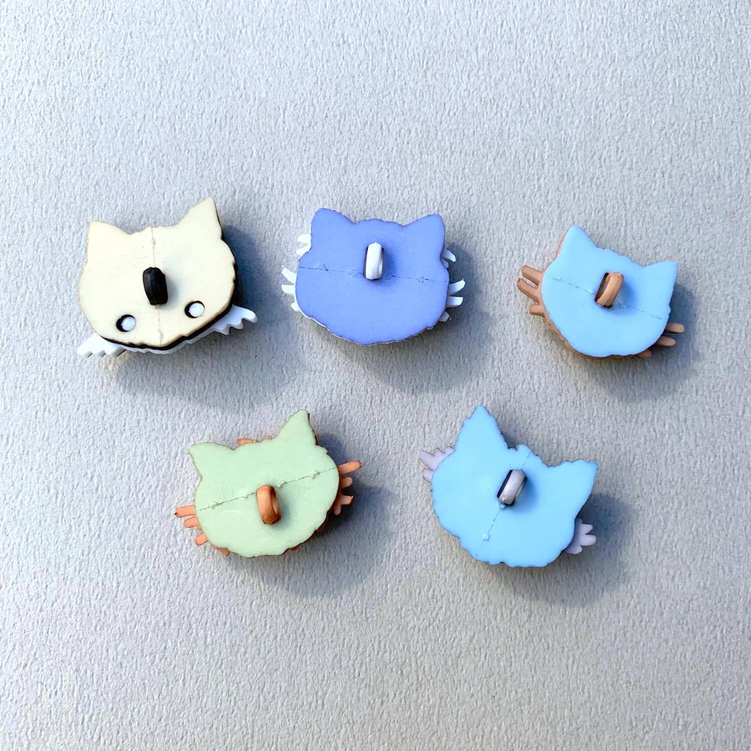再入荷〉JJボタン 猫の顔ボタンパック（5p） | Dua-アクセサリーパーツ