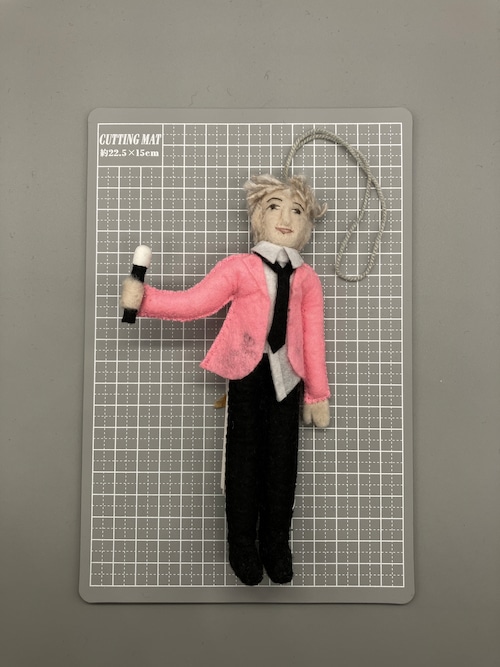 SILK ROAD BAZAAR FIGURE ORNAMENT - ROD STEWART 3