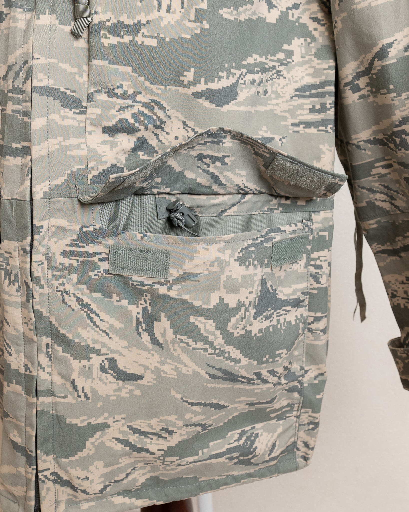 米軍放出品 USAF  ゴアテックス デジタル カモ 迷彩 オーバーパンツ