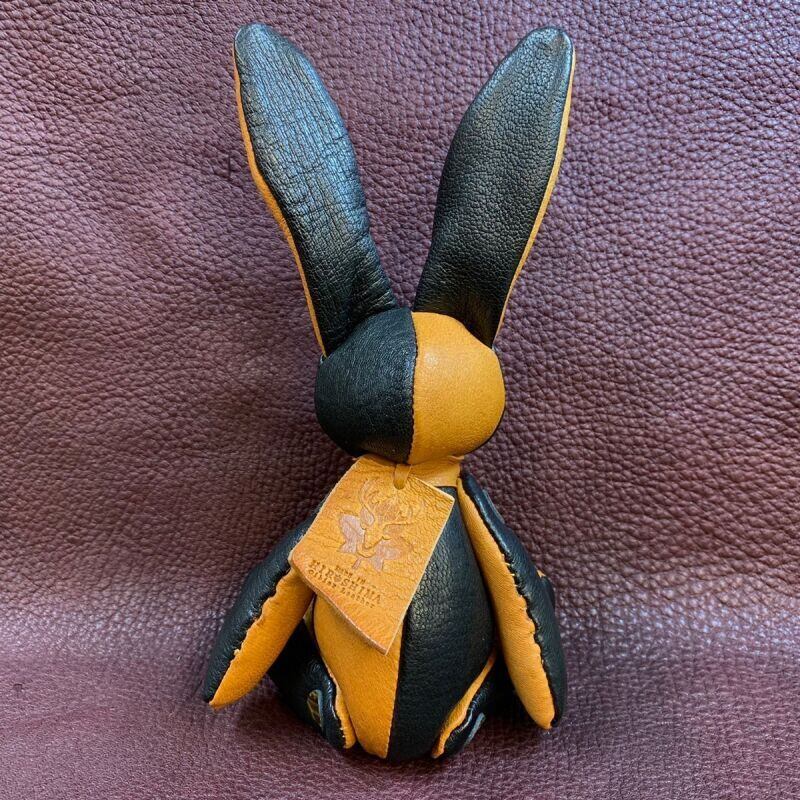 ジビエレザー鹿革ベルラビ★端革を使ってアップサイクル「ベルズラビット」写真の1点販売です　キャメルブラック系