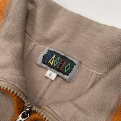 PAGELO パジェロ キャラ刺繍 ハーフジップ  ウールニットセーター サイズ L /メンズ/オレンジ/アンジェロ