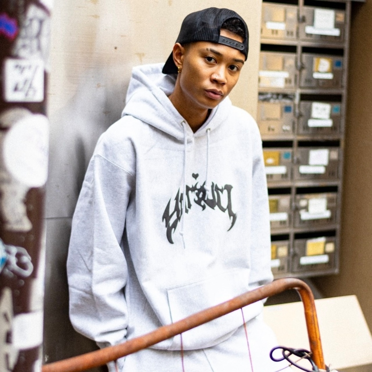 FIRE HEART LOGO HEAVYWIGHT HOODIE