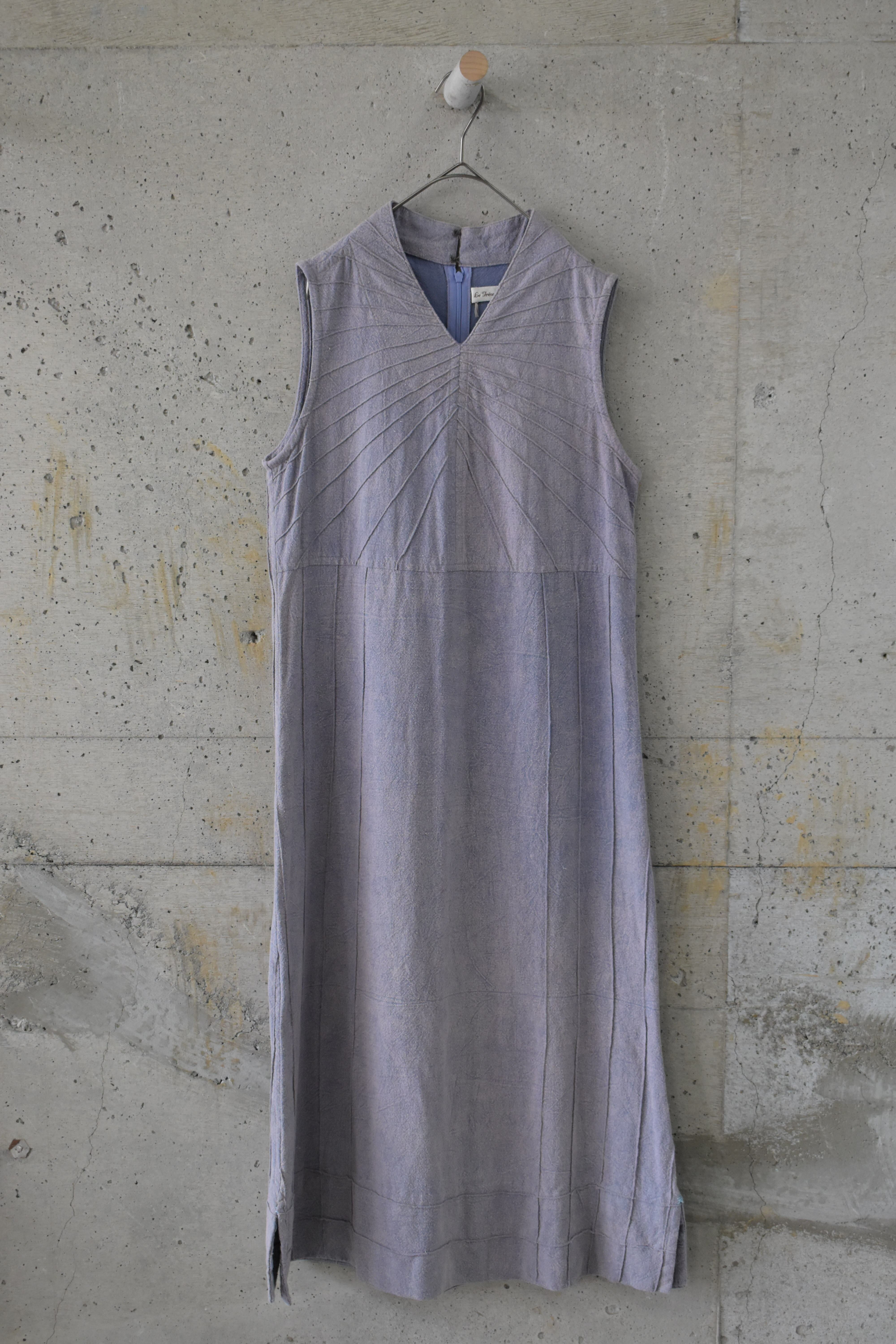 Pintuck pattern chemical wash dress