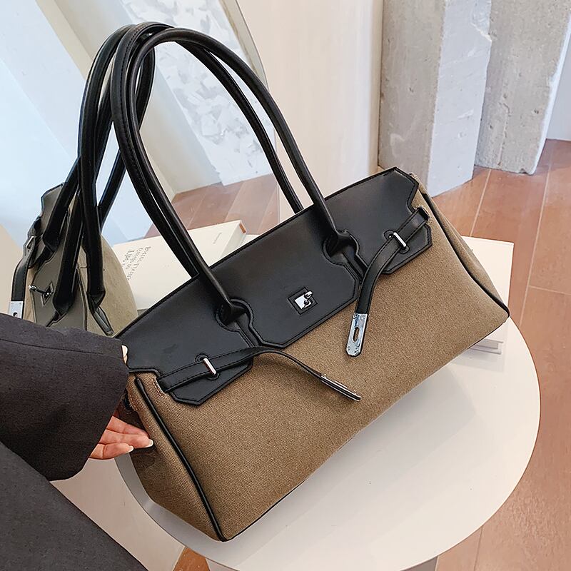 シンプルで大容量のバッグレディースバッグ2020新しい流行のファッションワンショルダーアンダーアームバッグネットレッドポータブルメッセンジャープラチナバッグ Tiancai_Wing_Bag55121842212