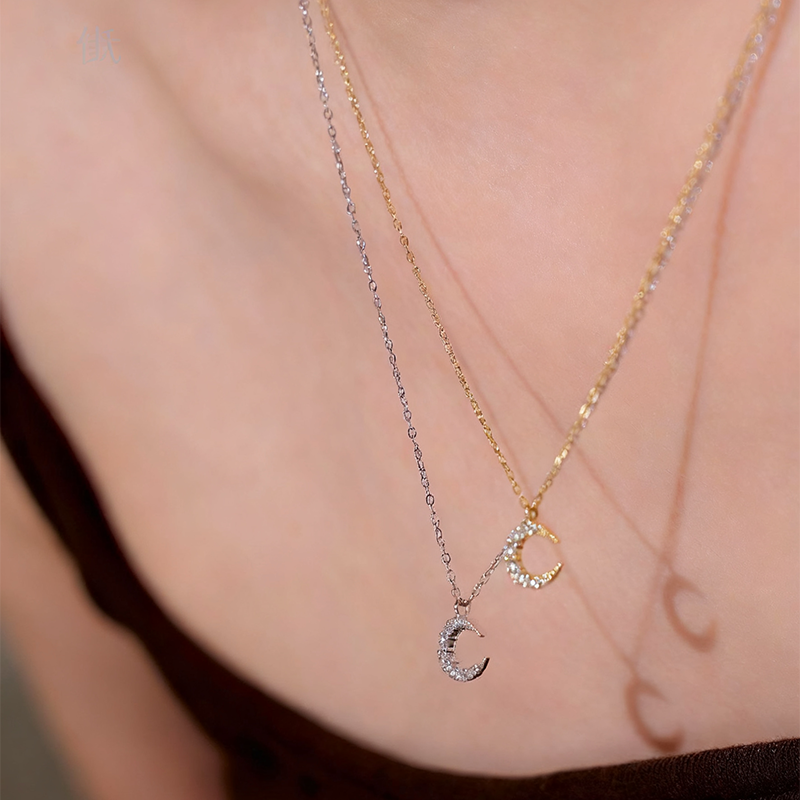 Milkyシルバー月のネックレス 2s