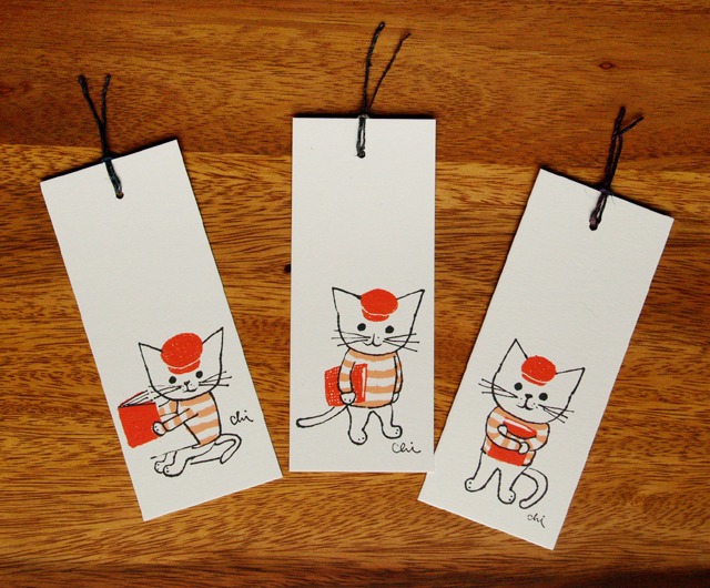 ねこと本　しおりA［3枚入り］