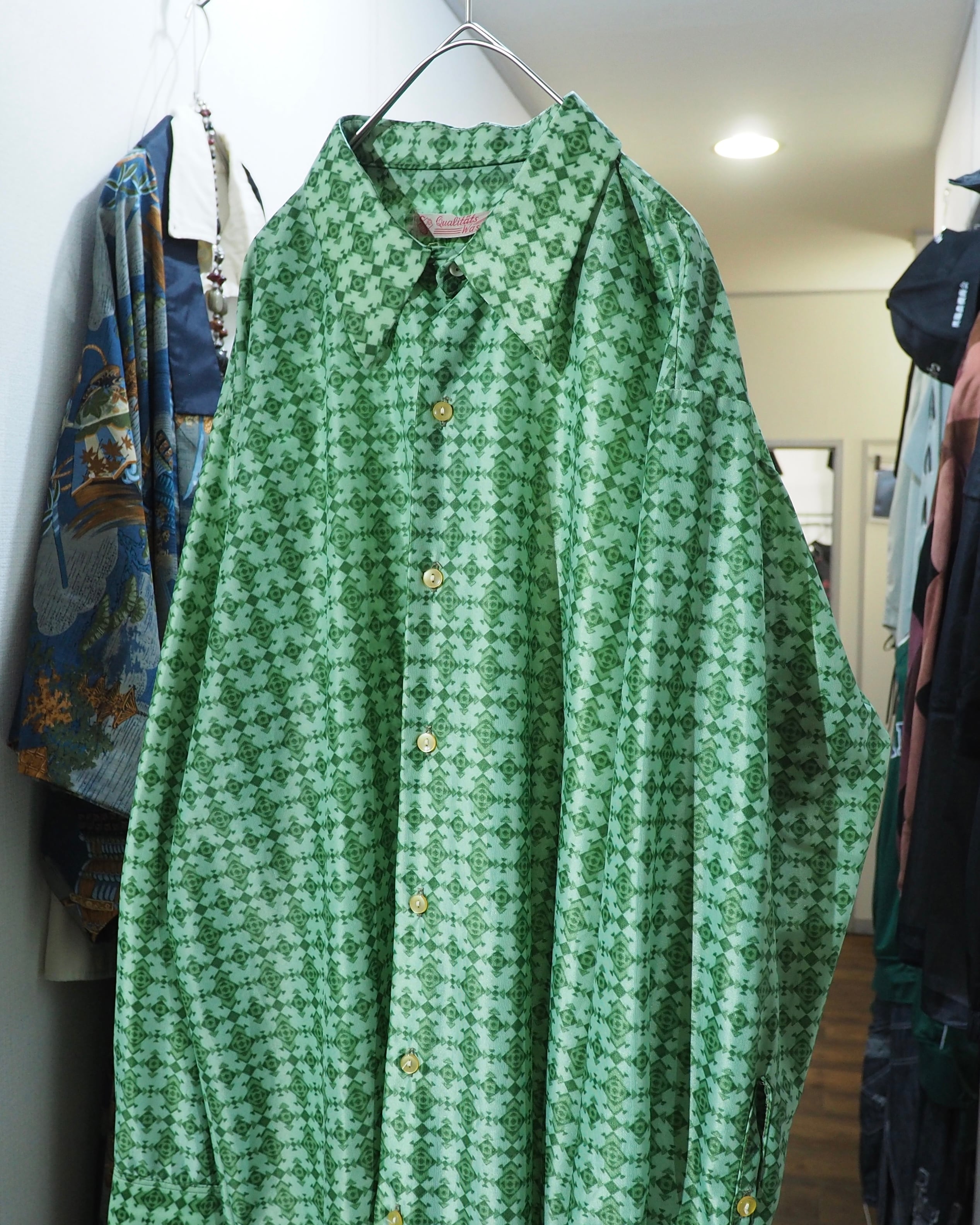 1970 - 80s Geometric rhombus patterns vintage Drape loose shirt