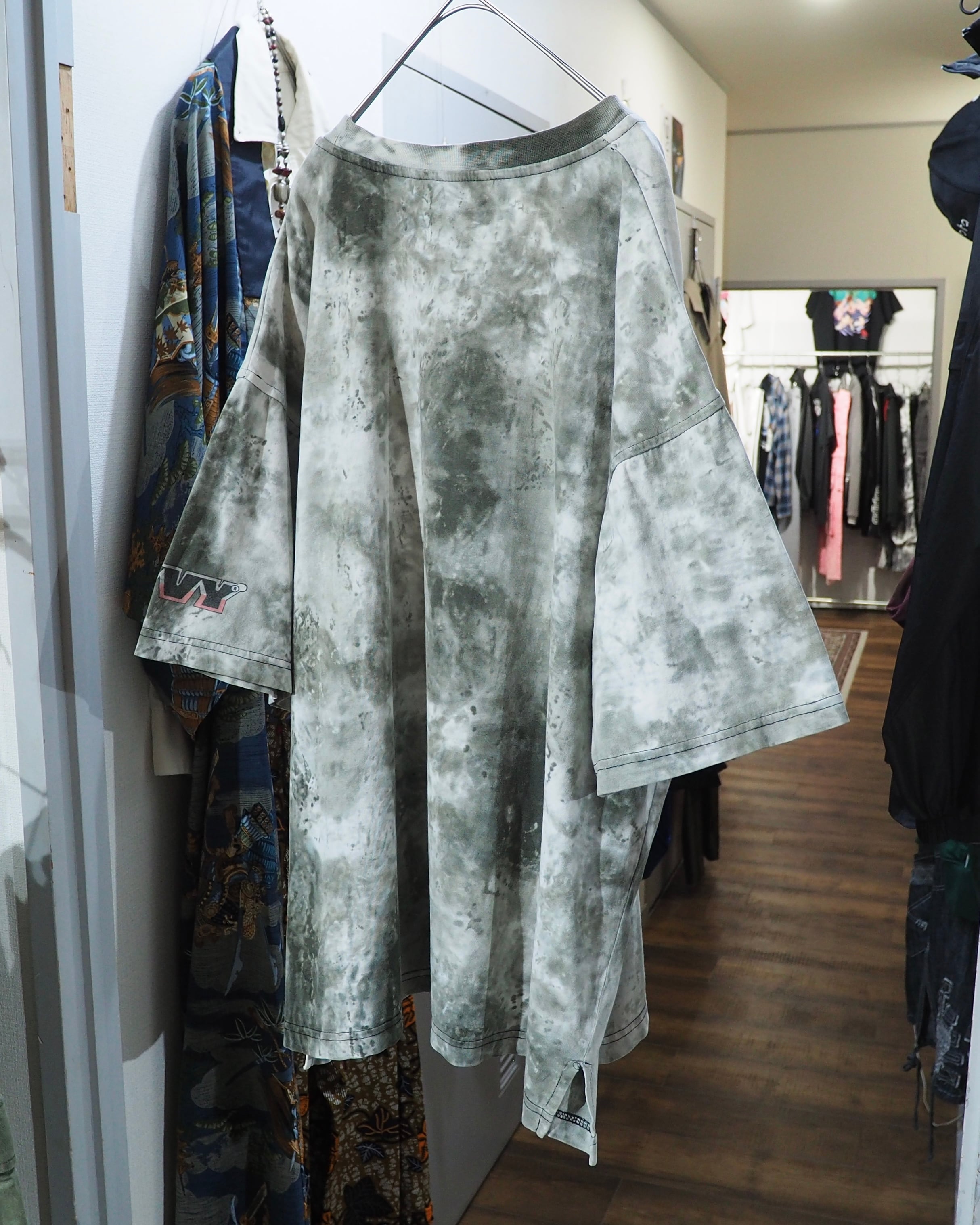 1990s ” Savvy ” Over Dyed × Logo printed vintage loose SS Tee