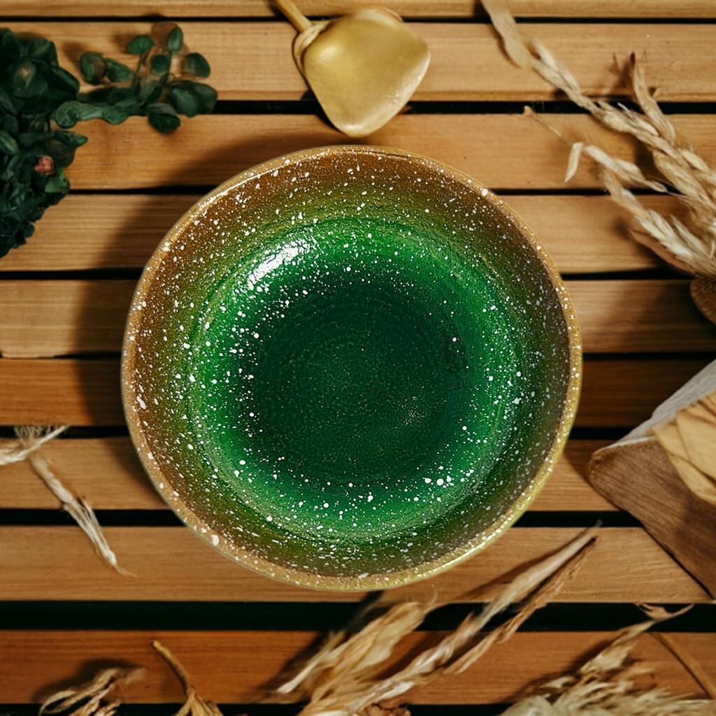 緑色 陶器製 ひび割れ釉薬器 緑色 陶器製 ひび割れ釉薬器