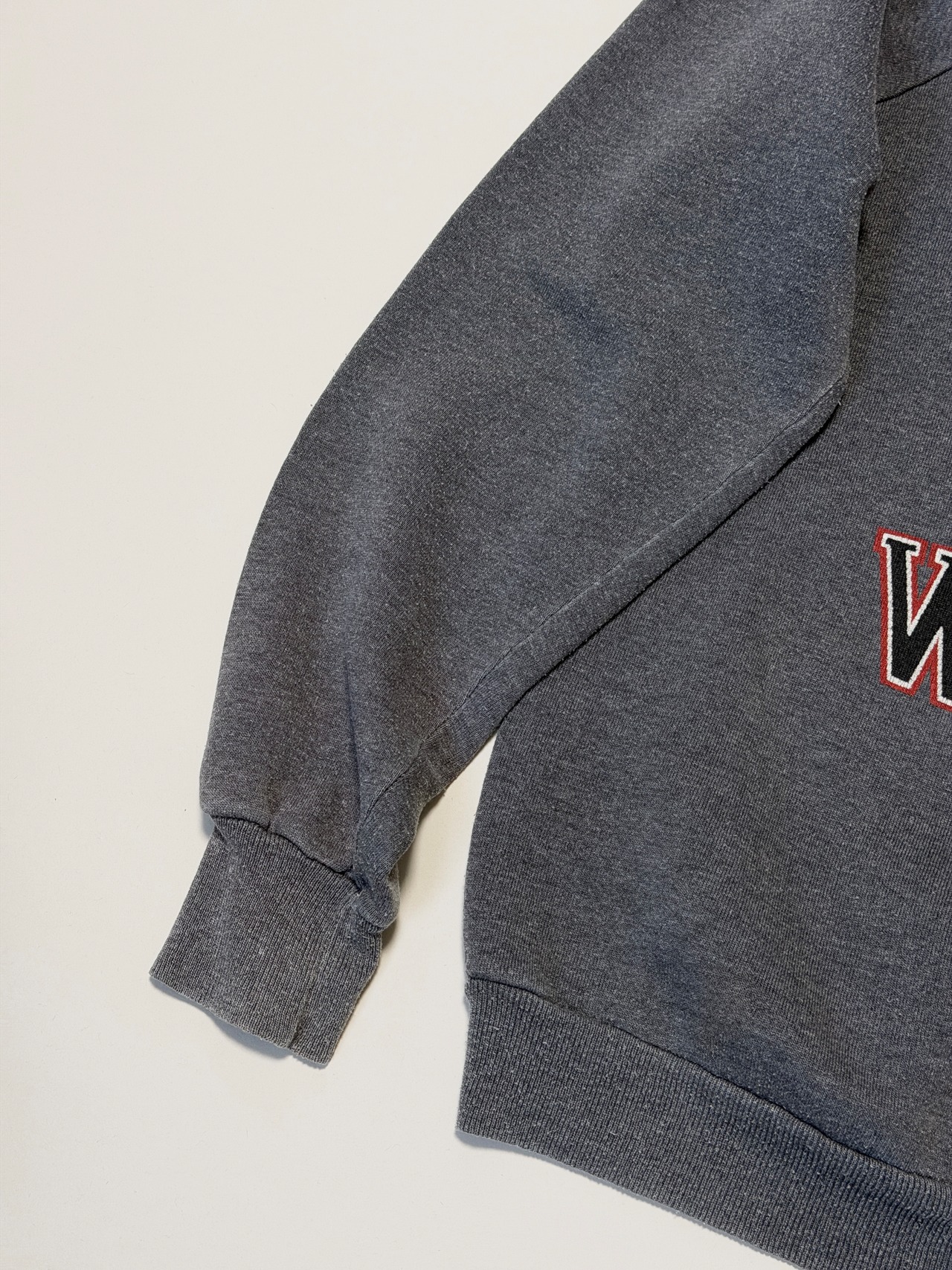 Wisconsin badgers sweatshirt - 4