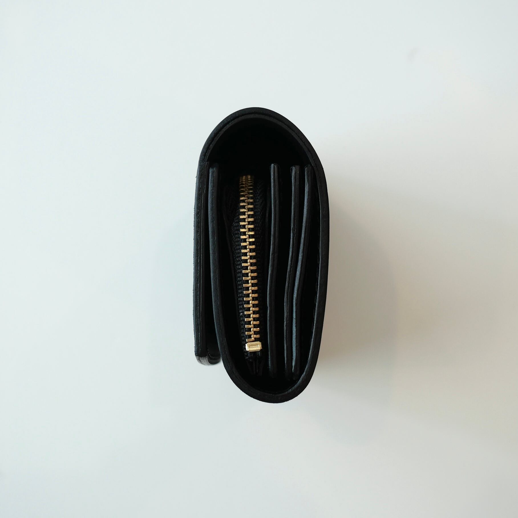 R&D.M.Co- no.7684 SMALL WALLET Black | Cieloazulmat