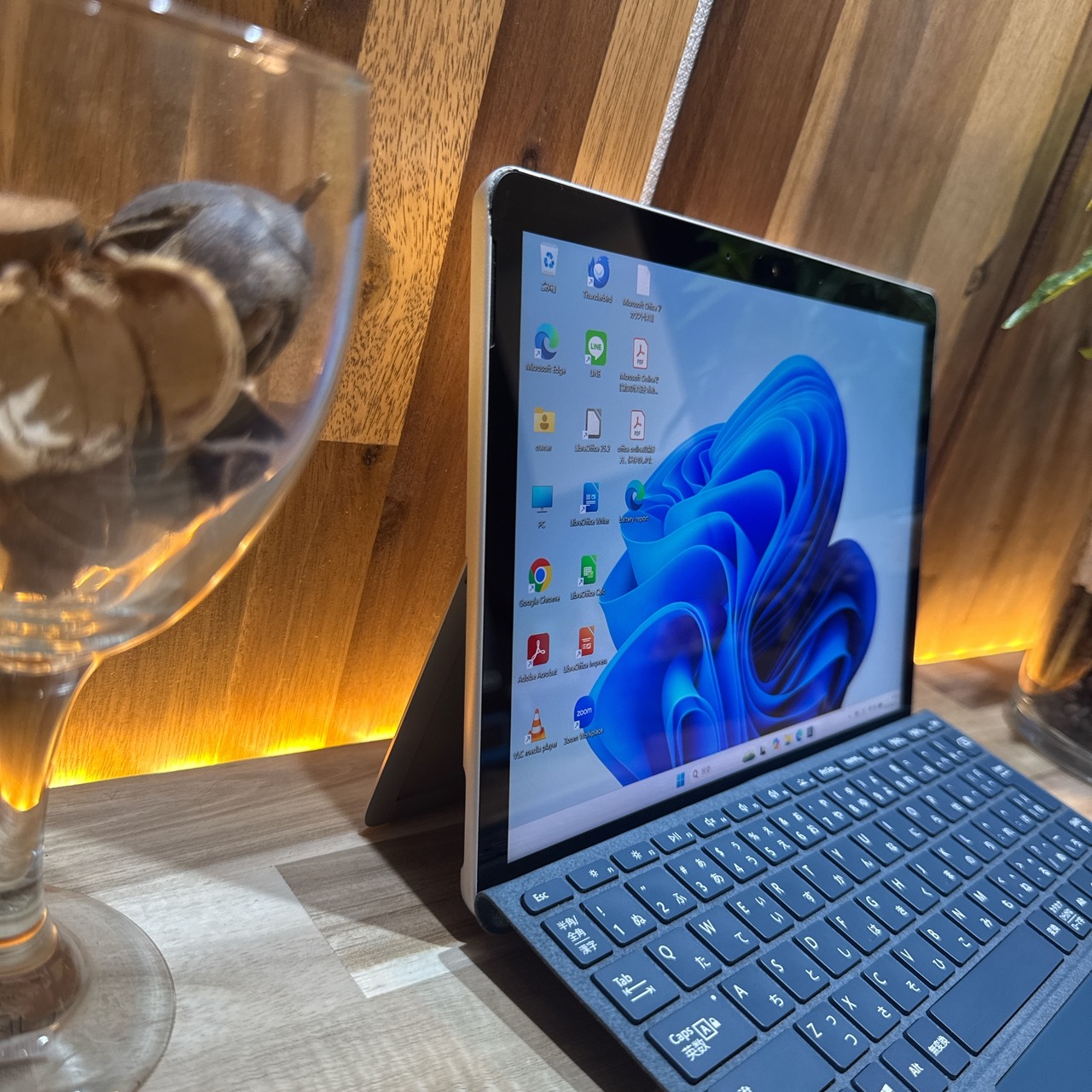 \ 公式ショップ限定価格❣️/ 超軽量 2in1《2021年発売モデル》Surface Go 3 タッチパネル式 メモリ4GB eMMC64GB ノートパソコン 安心サポート&3ヶ月保証付き