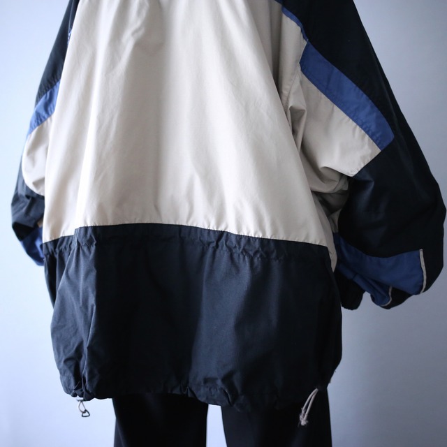 "Columbia" good coloring switching design XXL wide over silhouette mountain parka