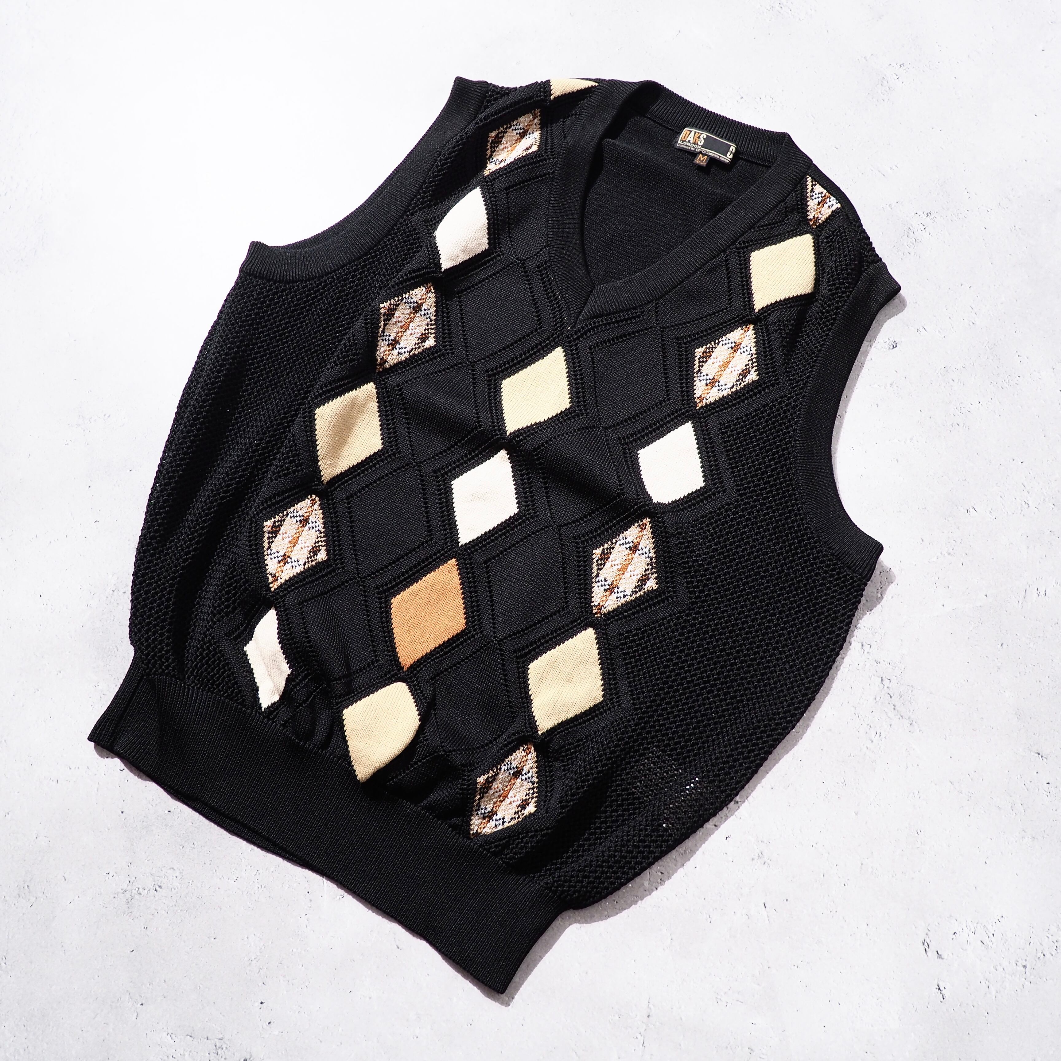 1990s " DAKS London " Multi Dia embbossed vintage knit Vest