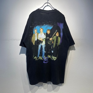 98's The Momdy Blues used tee