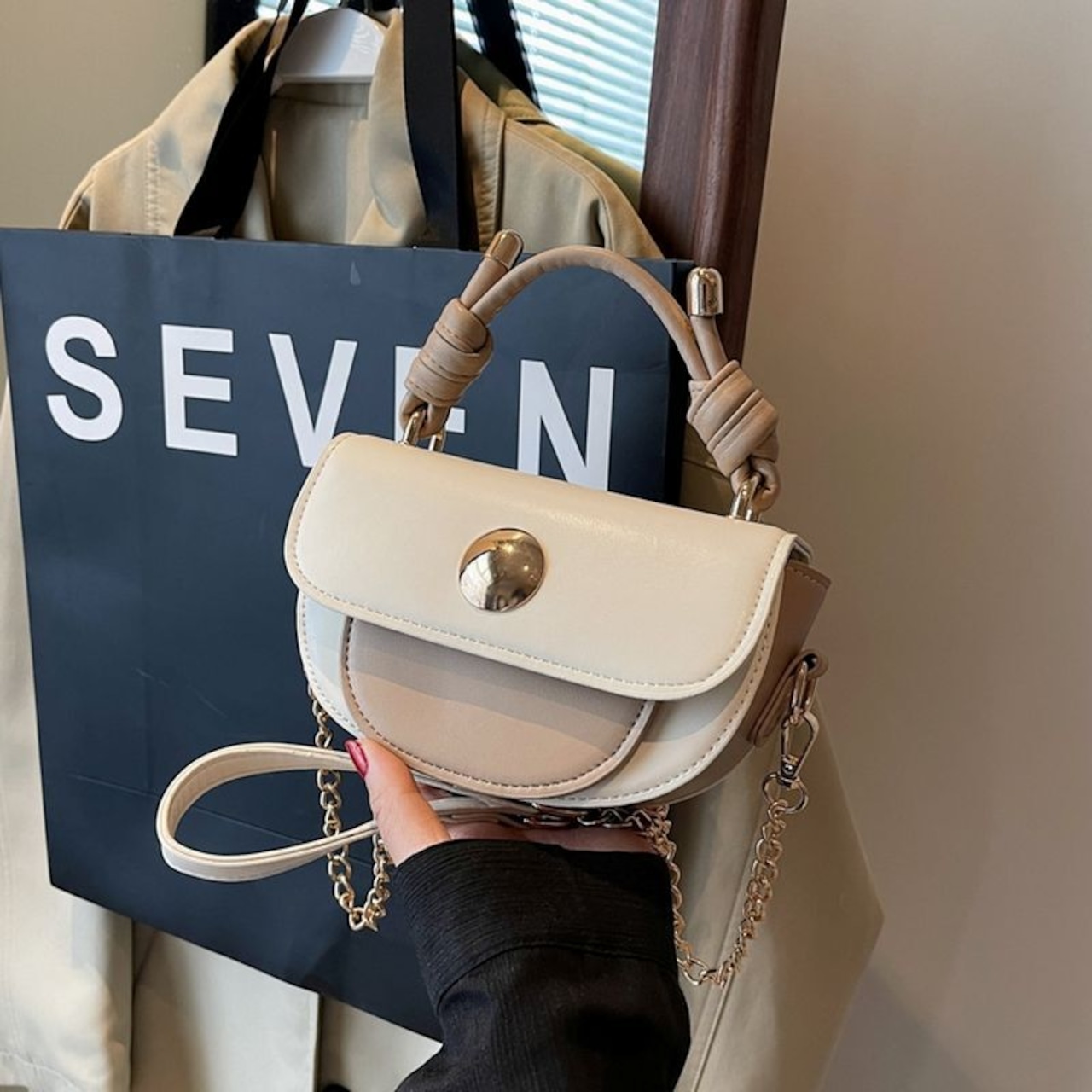 ラウンドバックル ミニバッグ 90019