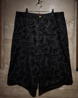 【Caka】Sneaker Flocky Print Vintage Rip-stop Baggy Shorts