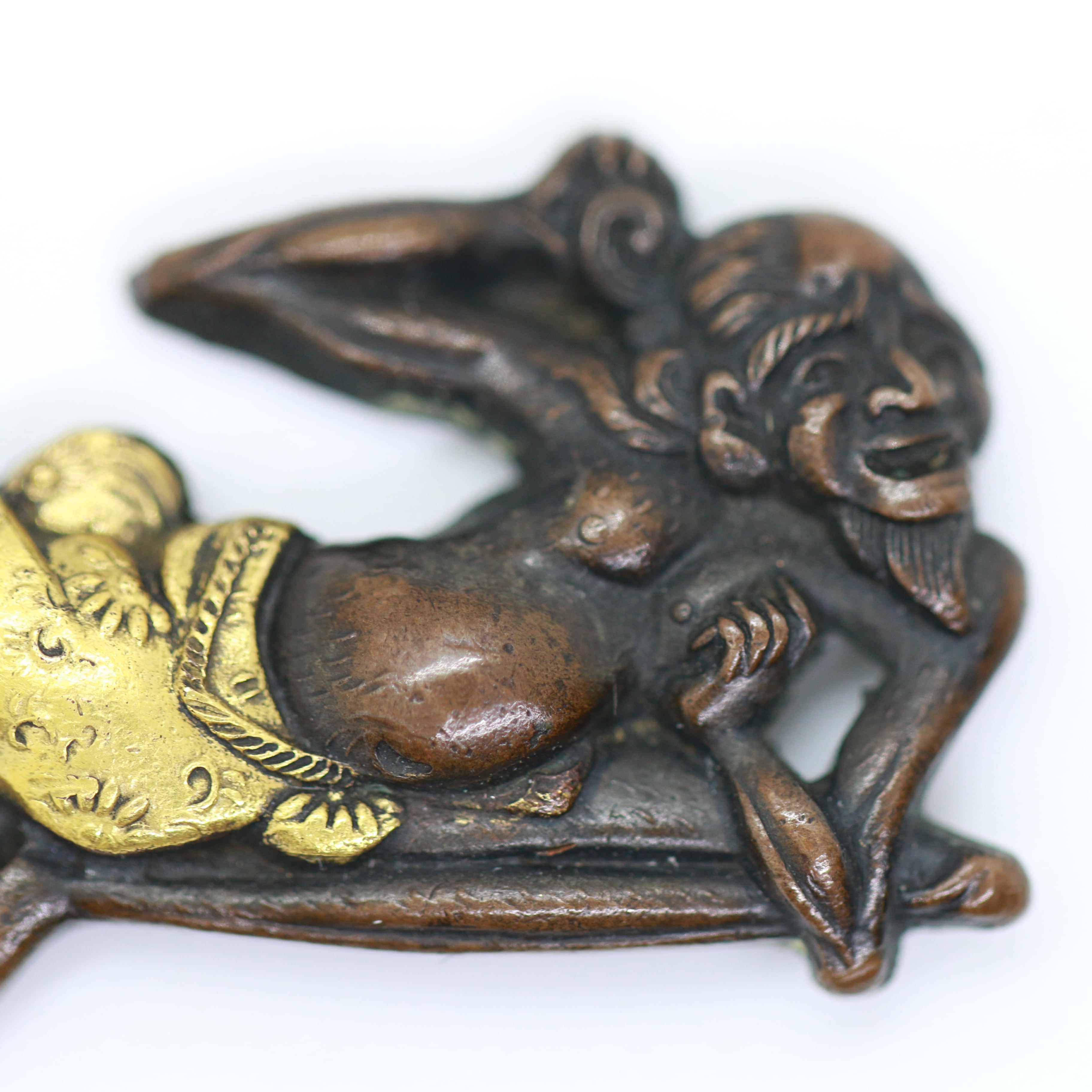 目貫牛２匹 目貫 足長手長 | あやかし堂