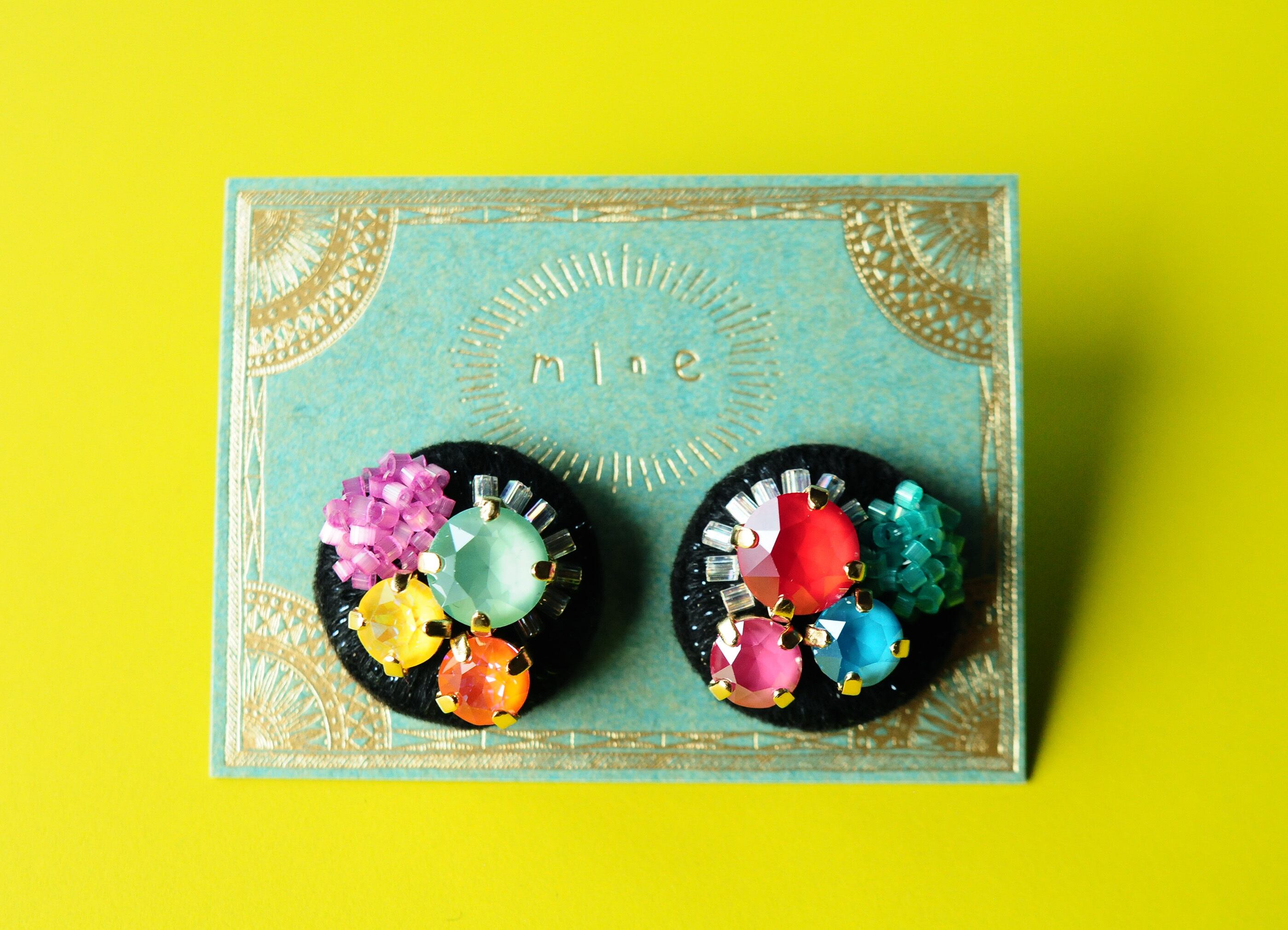 ＜Stella～遊び好きの星～＞刺繍ピアス「 ジュエルJewe/夜空の花 」★ロングポスト/アレルギー対応変更可能
