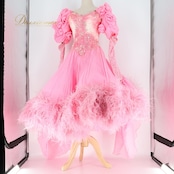 社交ダンス 衣装スタンダードドレス ワンピース ドレス スタンダード ファー プリーツ レース デモ 競技 ダンス パーティ 発表会 ピンク ピンク系 ゴージャス スカート ボリューム ショーウェア ダンスコスチューム フェミニン 競技用ドレス 上品 エレガント