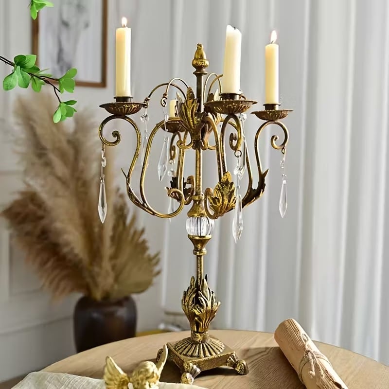 キャンドル ホルダー エレガント 4本腕 ヴィンテージ調 おしゃれ かわいい インテリア 燭台 ロウソク 立て 蠟燭 スタンド ディナー パーティー ウェディング デコレーション 結婚式 ゴールド